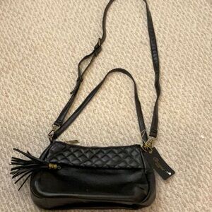 crossi Elegant Black Quilted Crossbody Bag